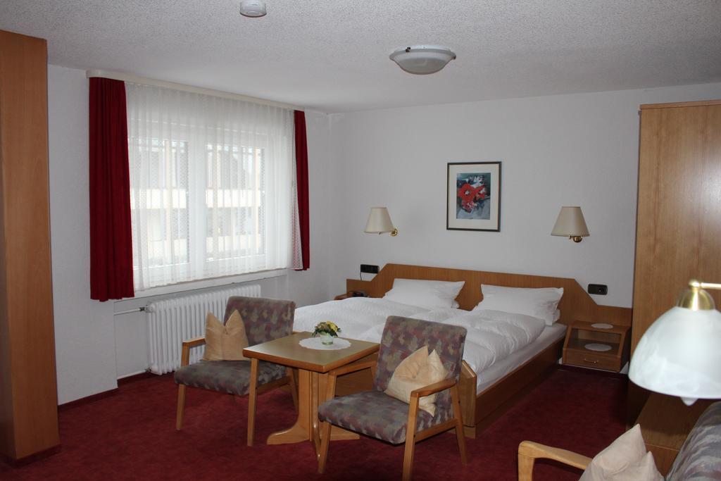 Gasthof Schwarzwaldtanne Schönwalde Pokój zdjęcie